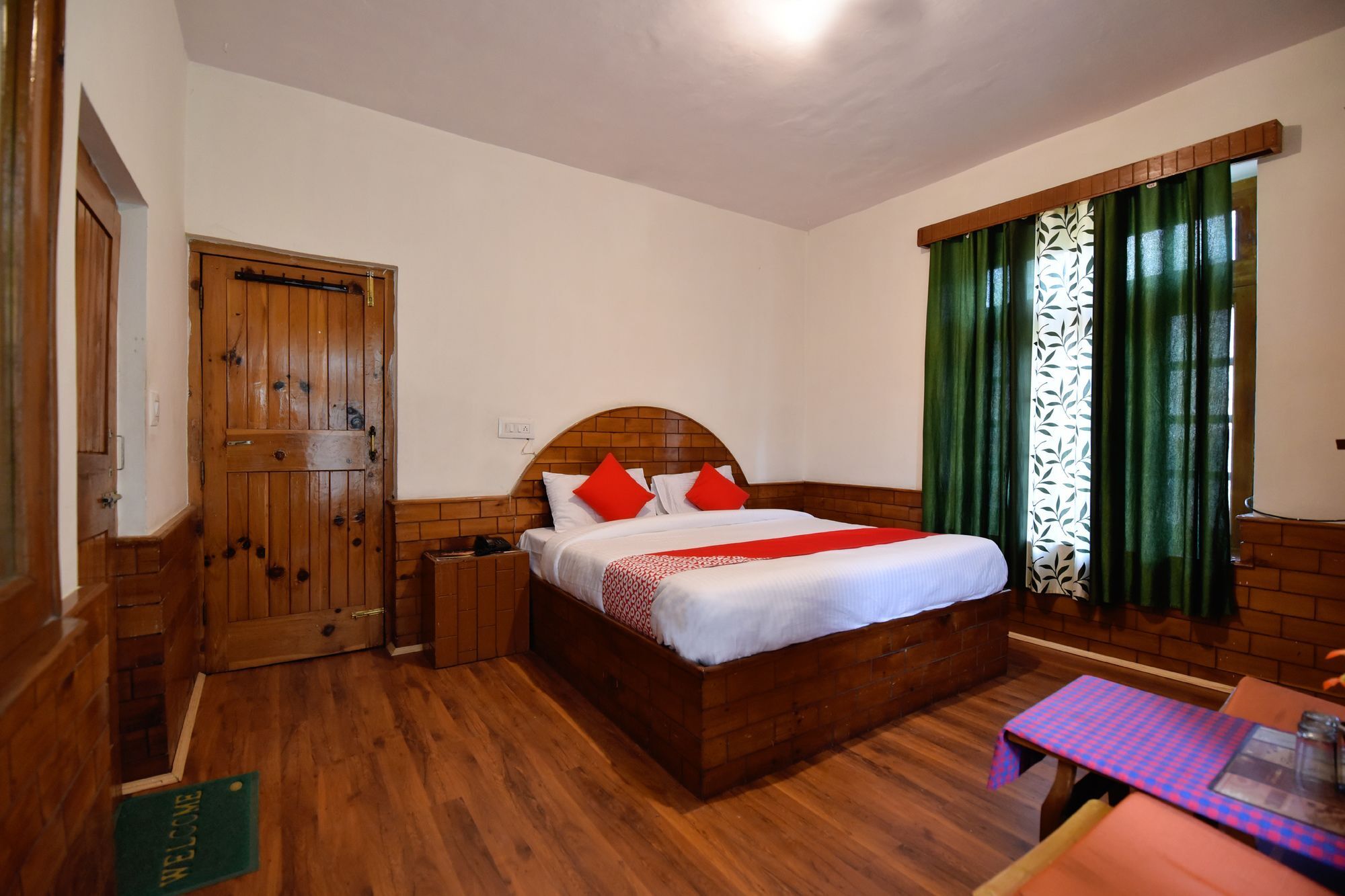 Oyo 13232 Red Rose Cottage Manāli Extérieur photo